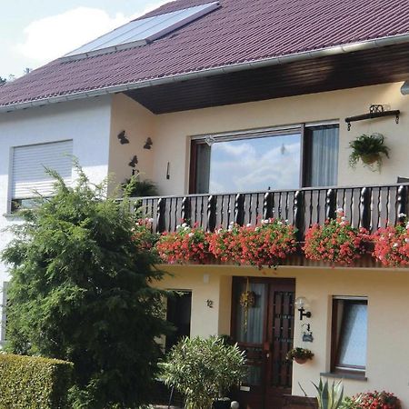 1 Bedroom Awesome Apartment In Schoenecken Wetteldorf Екстер'єр фото